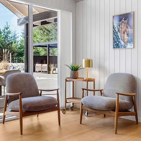 Luxury Retreat In *