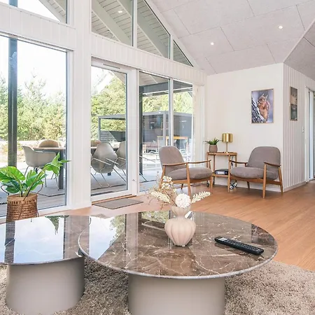 Luxury Retreat In *